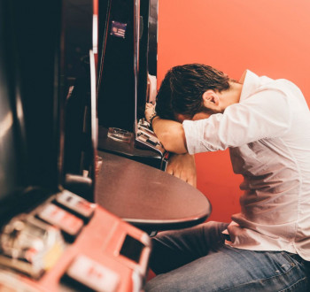 Игромания в Верхней Салде